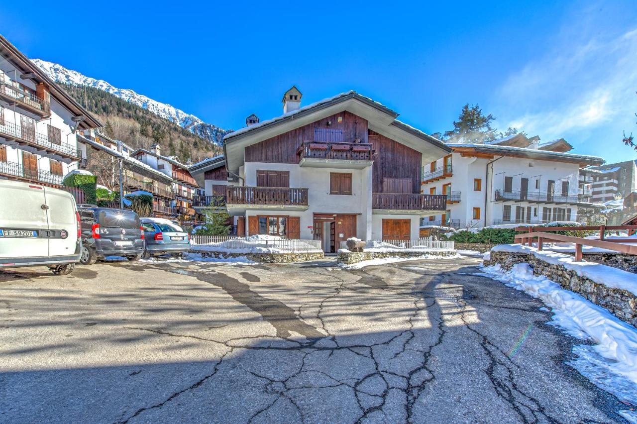 Casa Julie - Accogliente Rifugio Nella Quiete - Cour 0157 Apartment Courmayeur Exterior photo